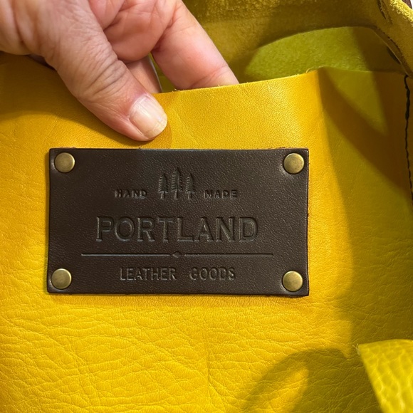 Portland Leather Goods Pomelo Medium Classic Tote - Picture 9 of 13